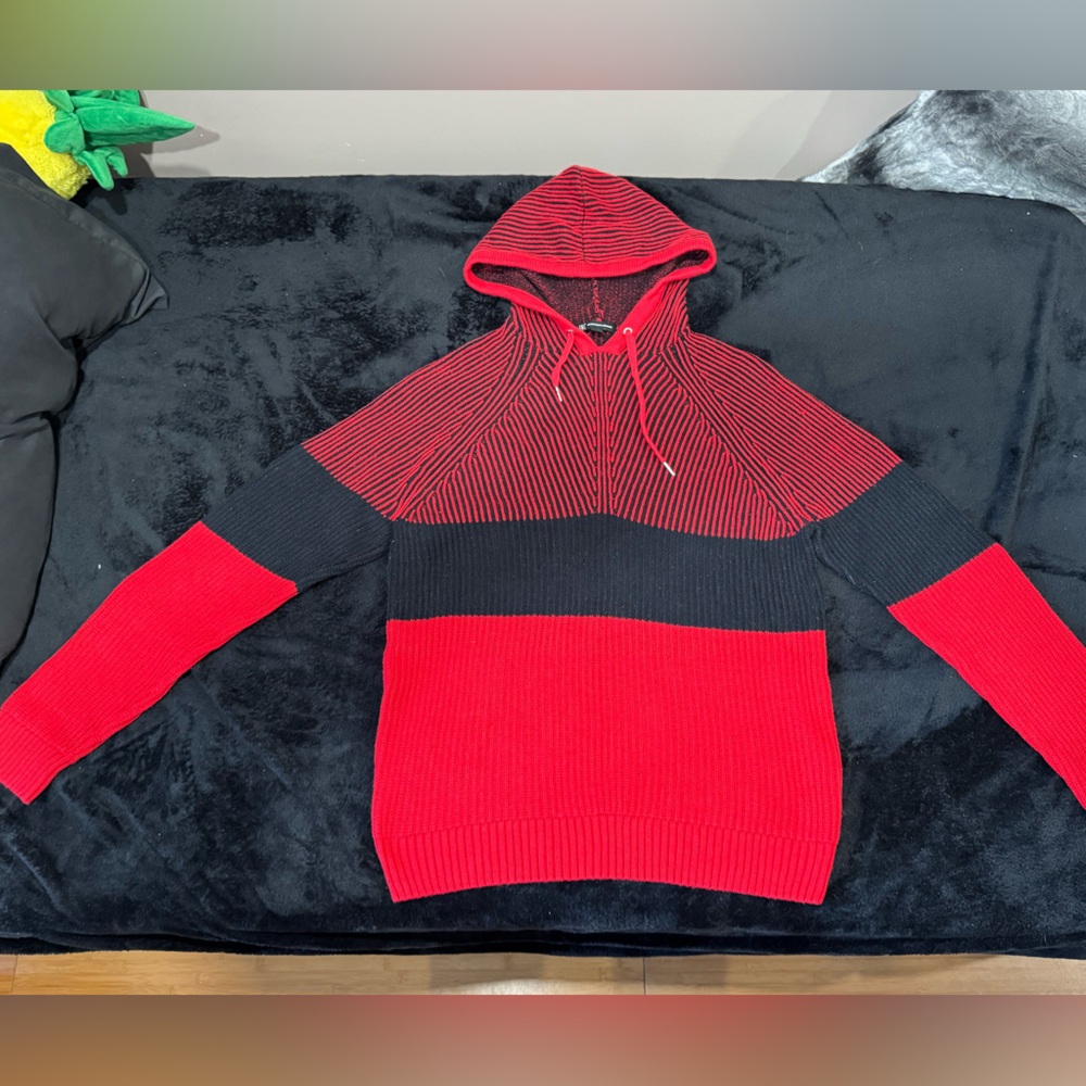 RED KNIT SWEATER ( GREAT CONDITION)